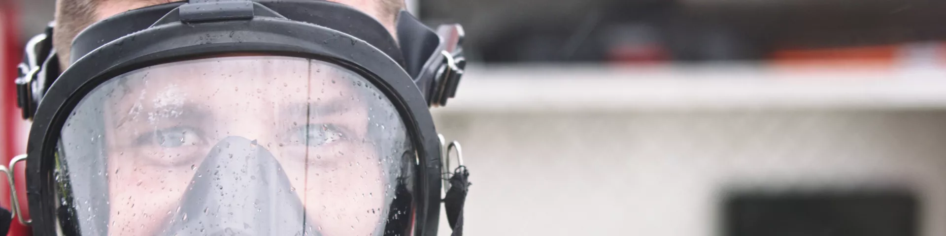 gas-mask